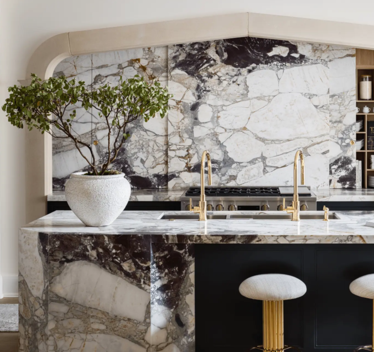 A Tour of this Beautiful White Marble Kitchen COCOCOZY