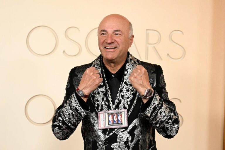 Everyone Hates Kevin O’Leary’s Oscar Red Carpet Look: “Wallpaper At An Overpriced Italian Restaurant”
