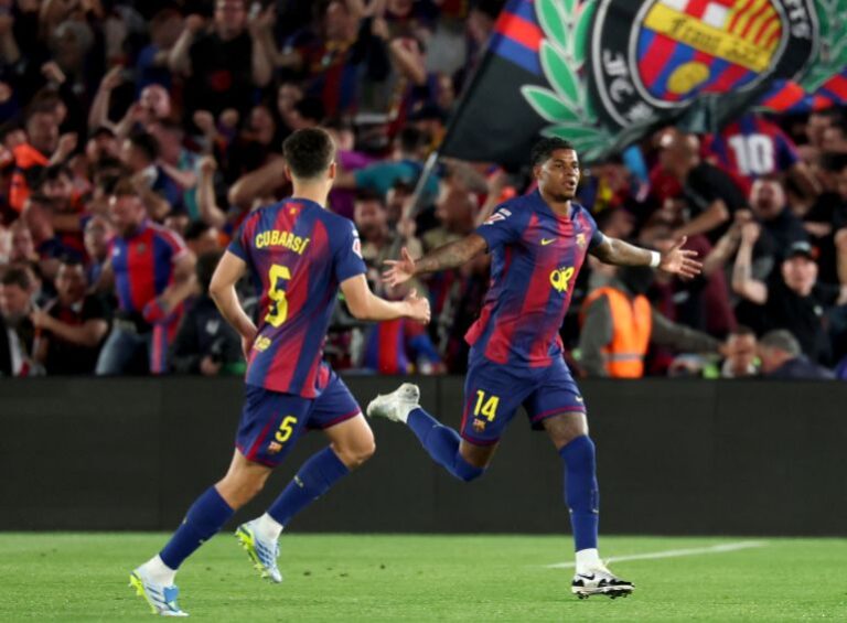 Barcelona clinch back-to-back La Liga titles with 2-0 win over Real Madrid