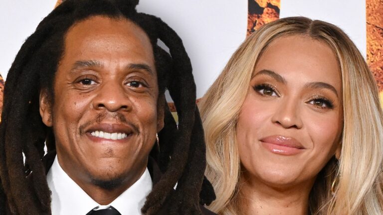 Beyoncé Cuts Jay-Z's Hair in Opening Night of 'Reasonable Doubt' 30th
