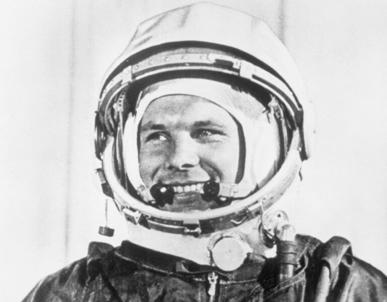 Which countries have sent people to space?