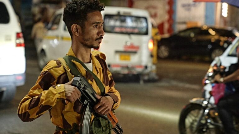After Red Sea losses, Yemen’s government forces hold the line